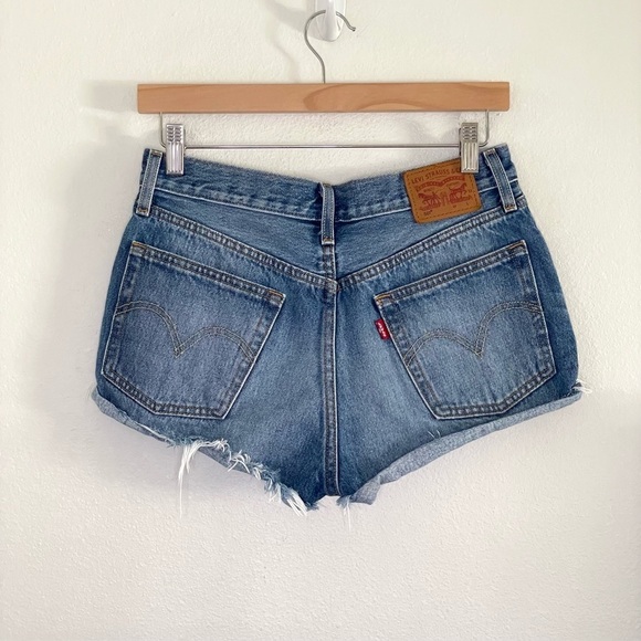 Levi’s 501 High Waist Denim Cutoff Jean Short Blue Explorer 27 - Picture 4 of 13